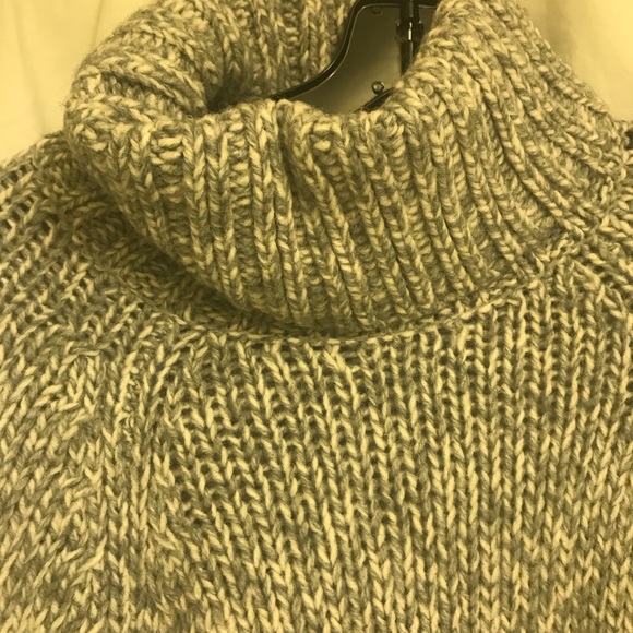 MICHAEL Michael Kors Poncho - Picture 5 of 8